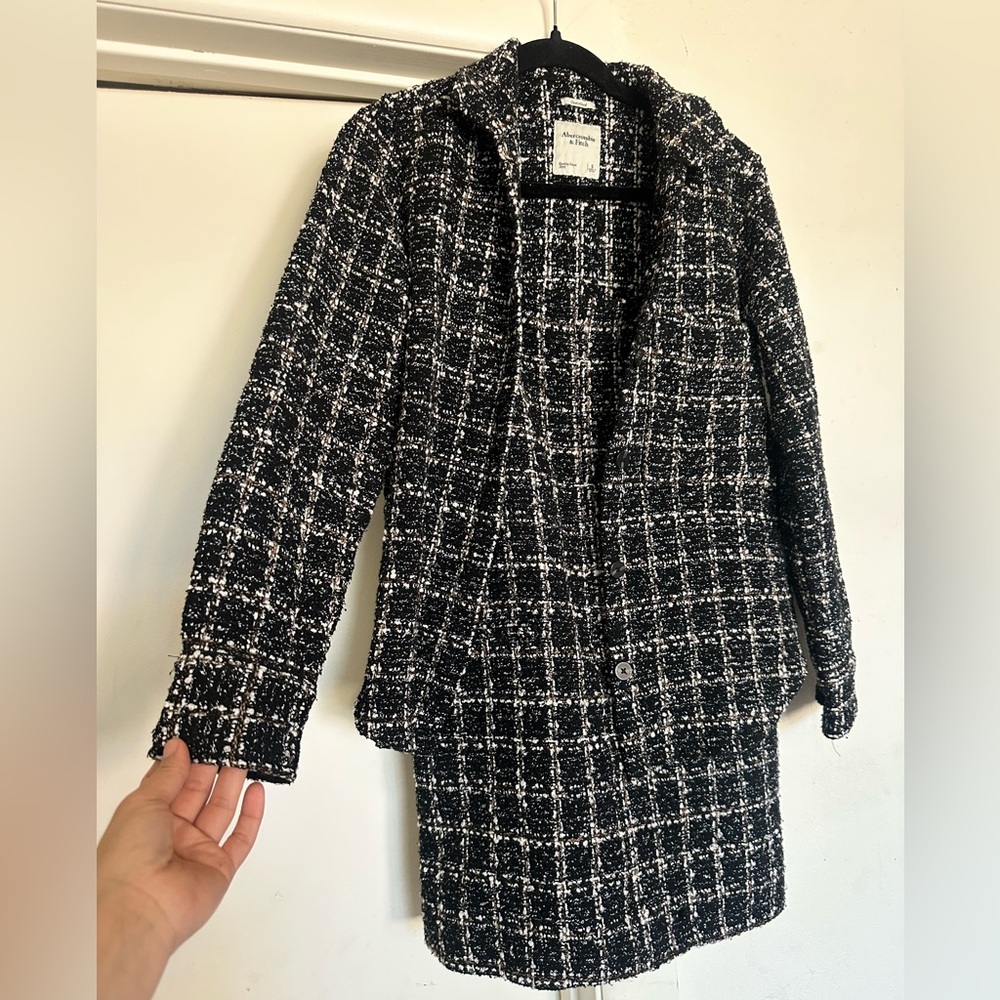 A&F S Women's Black and White Tweed Set